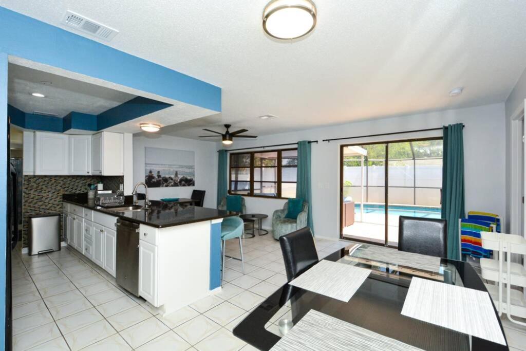 Cozy, Fido-Friendly Pool Home Just 4 Miles To The Beach! Venice Ngoại thất bức ảnh